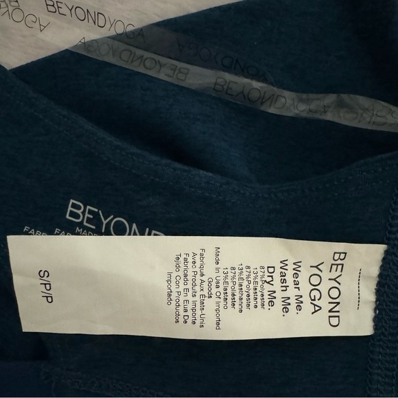 Beyond Yoga Luxury Shine On Bra! Super Soft Made in the USA Size Small NWT - Picture 8 of 10